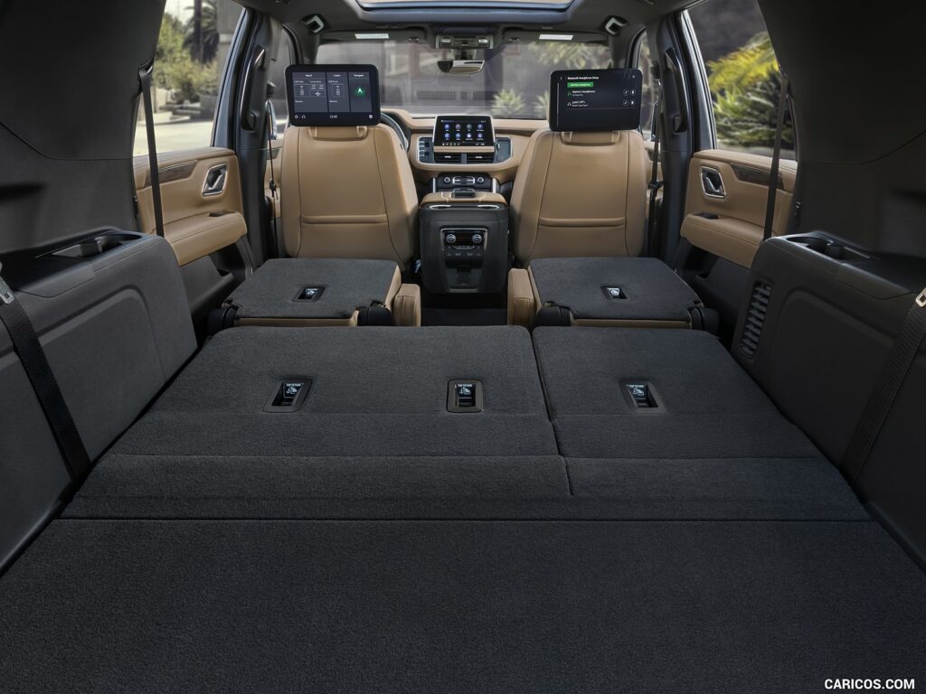 2021_chevrolet_suburban_29_1600x1200.jpg